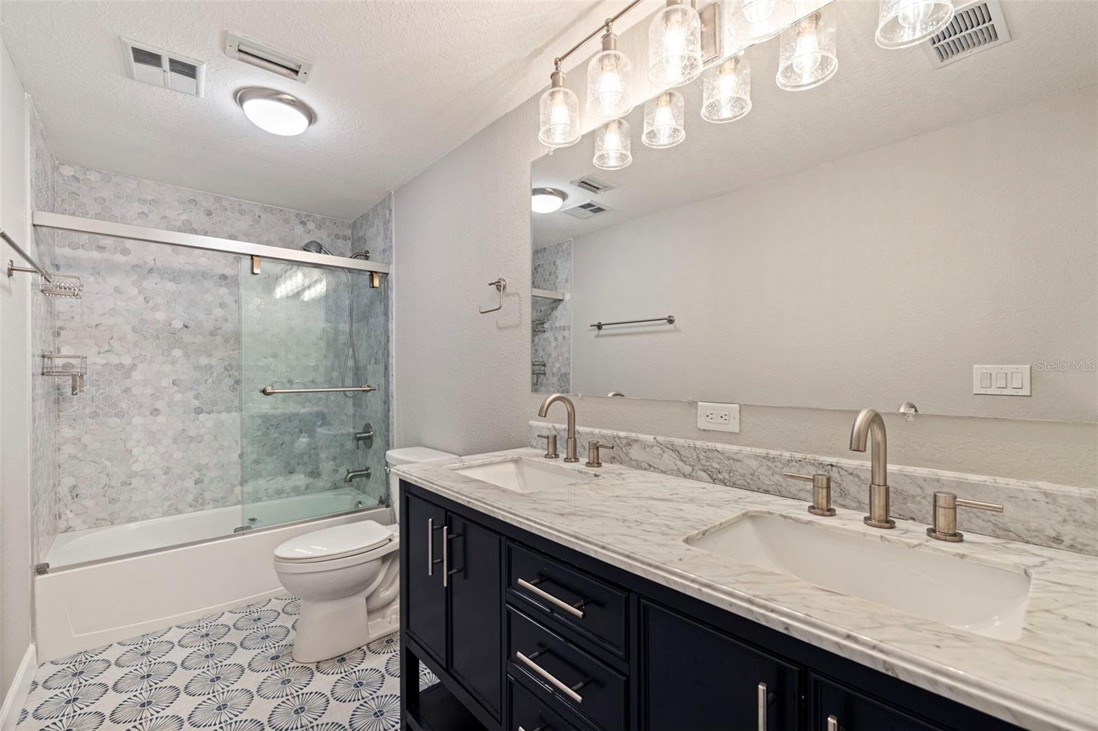 Listing photo id 33 for 8950 Baywood Park Drive