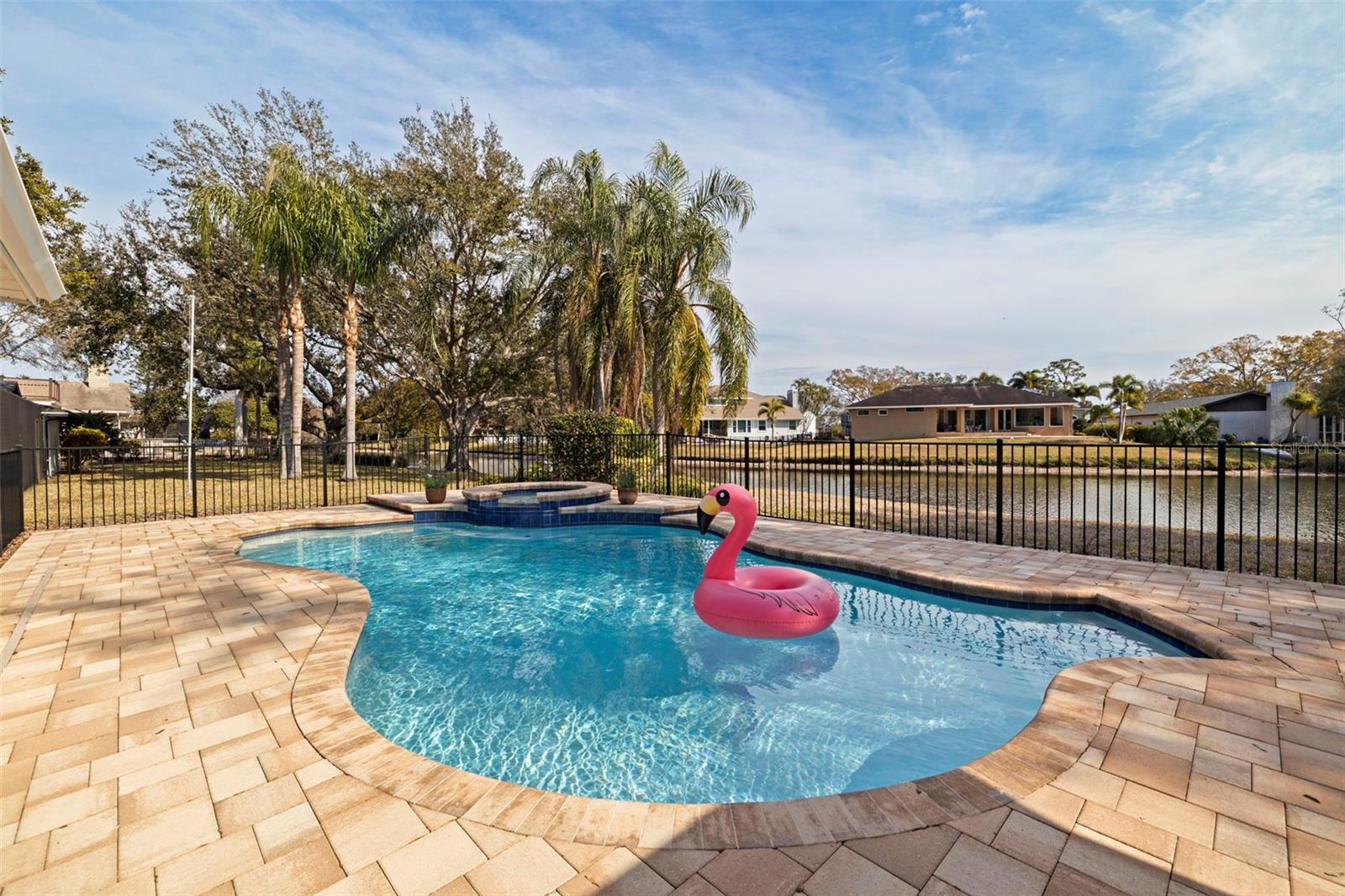 Listing photo id 41 for 8950 Baywood Park Drive