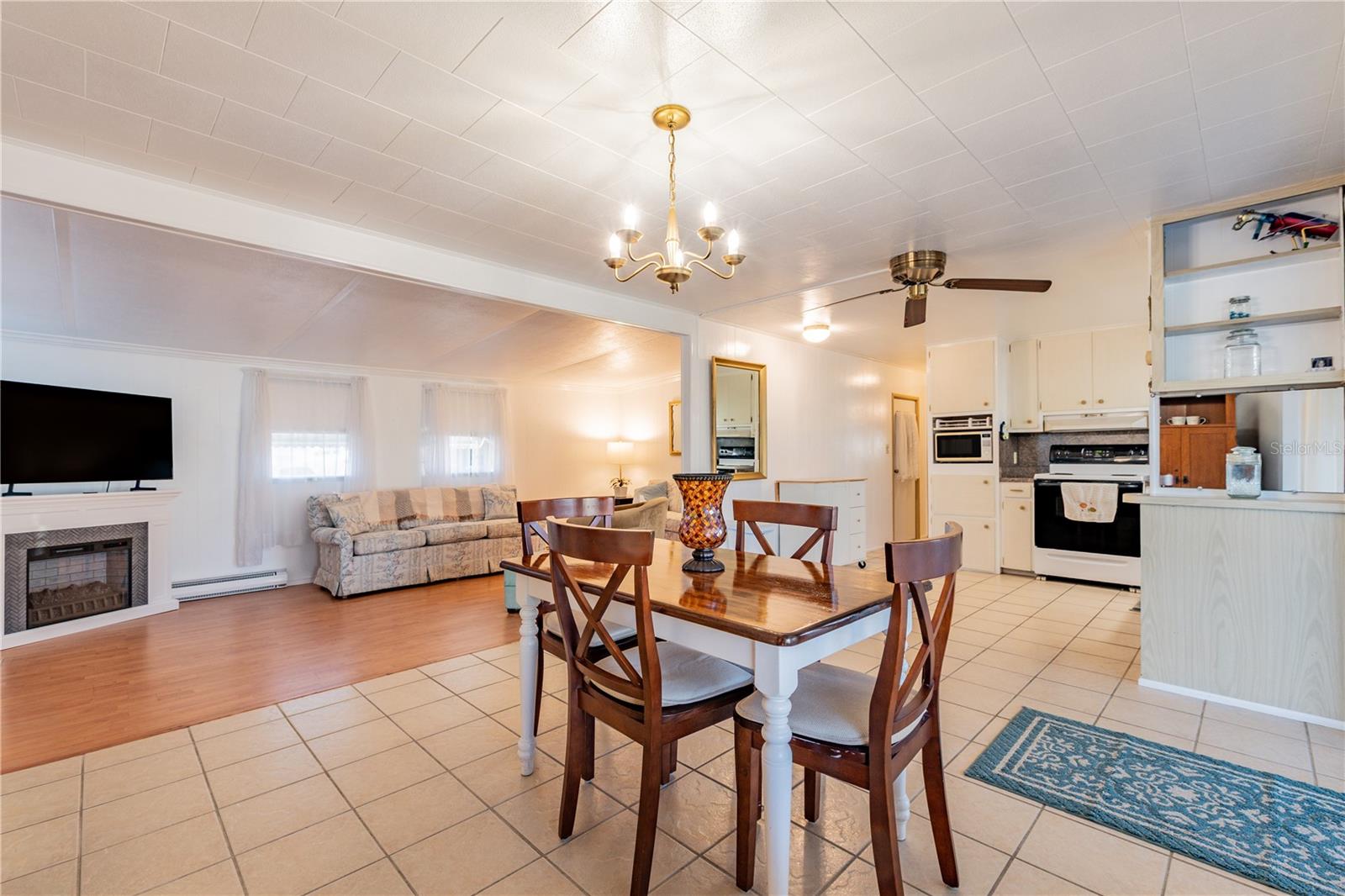 Image 17 of 55 For 5227 Betty Street