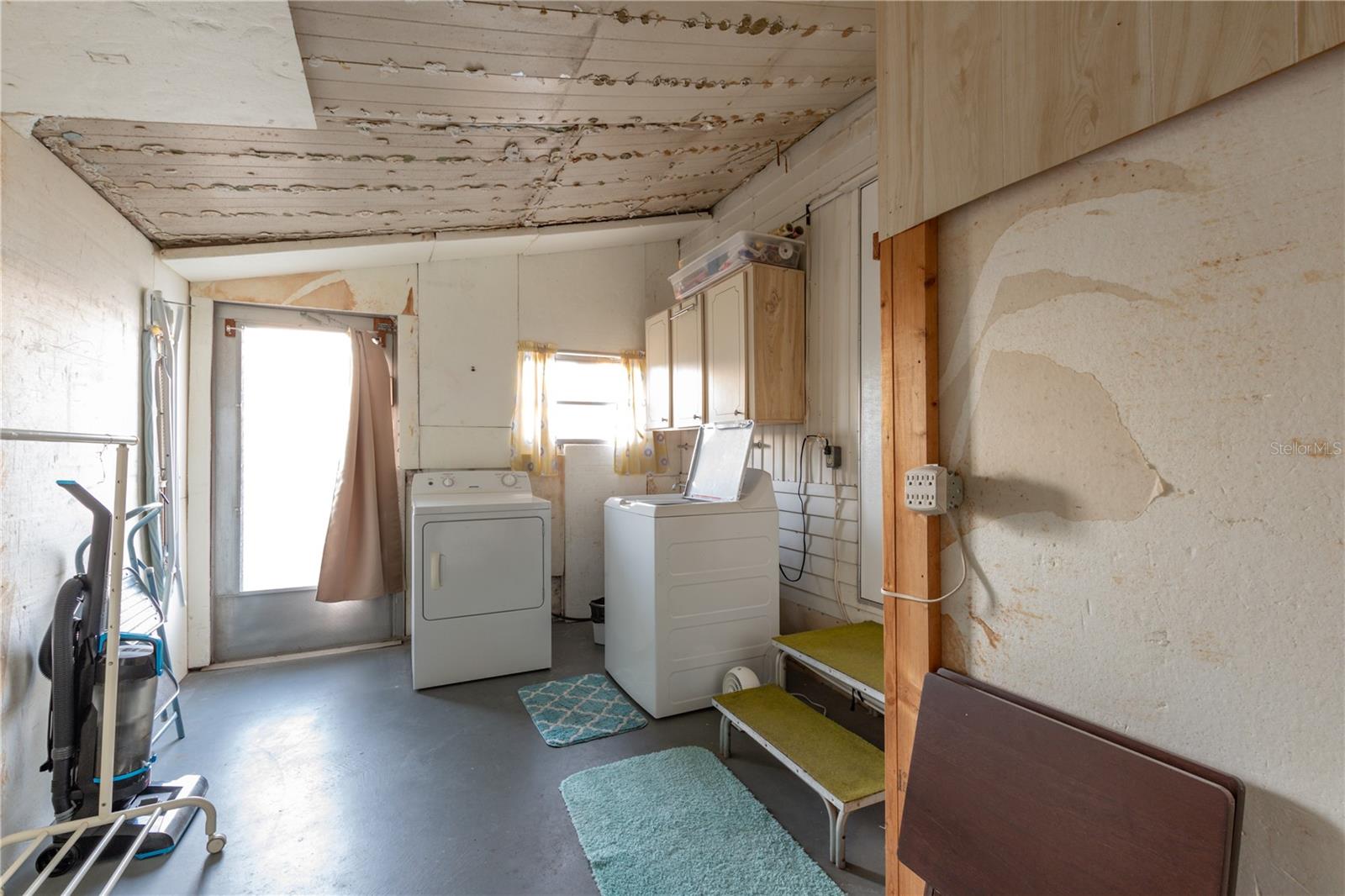 Image 33 of 55 For 5227 Betty Street