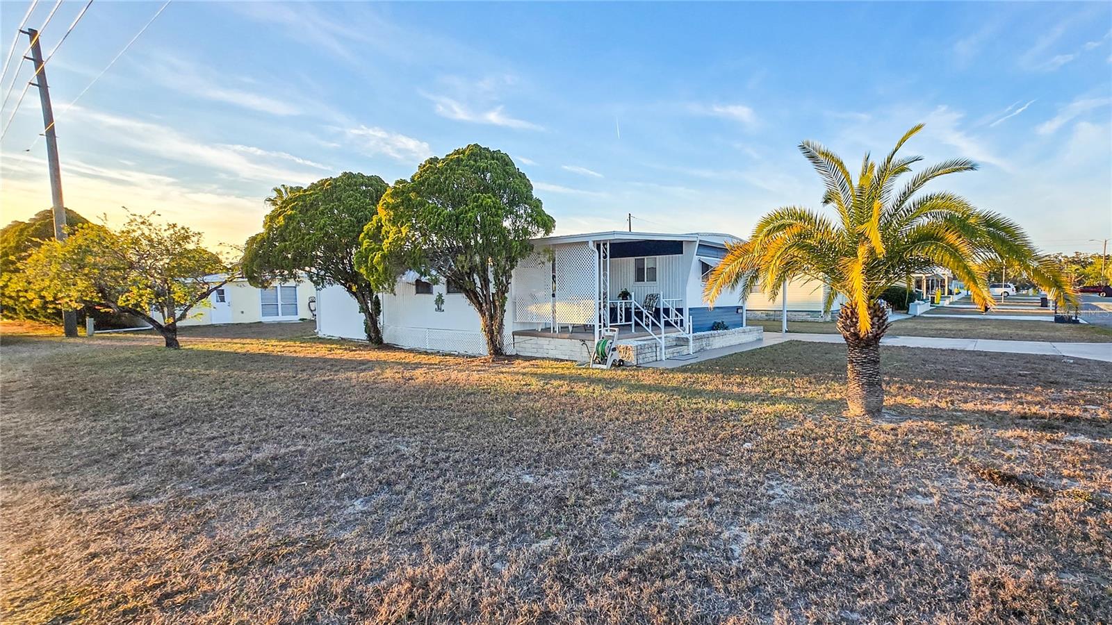 Image 4 of 55 For 5227 Betty Street