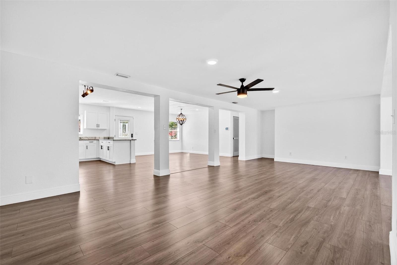 Image 13 of 42 For 2867 51st Avenue S