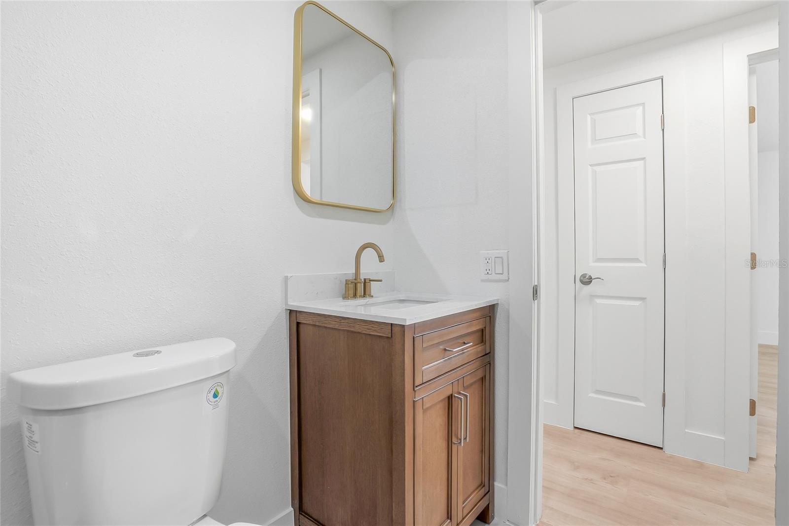 Image 27 of 46 For 4860 Shell Stream Boulevard