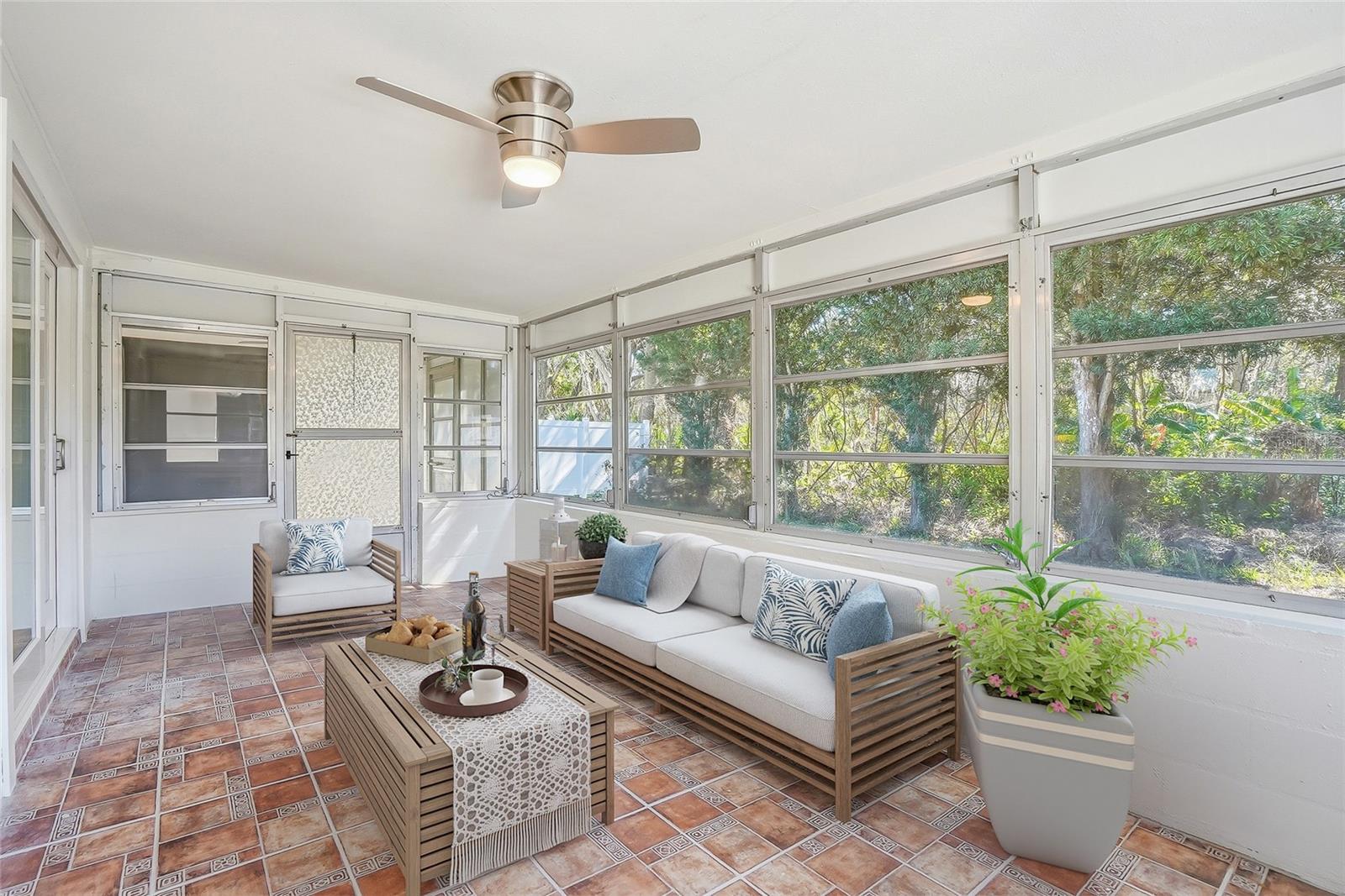 Image 28 of 46 For 4860 Shell Stream Boulevard