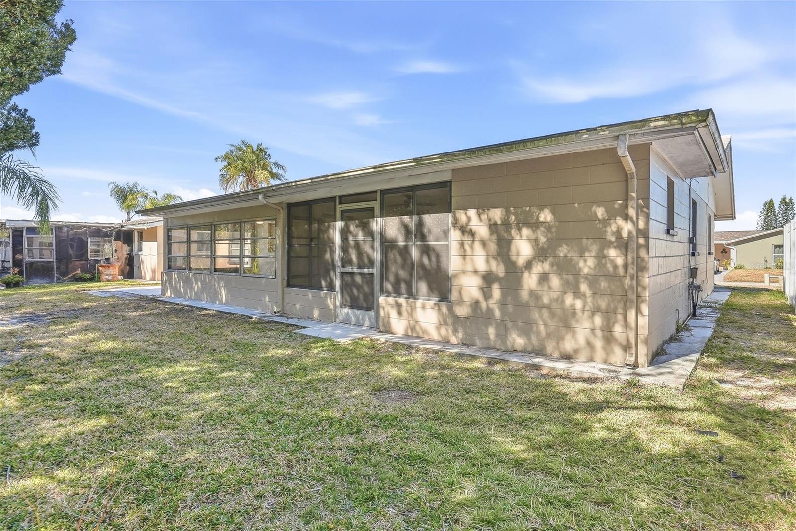 Image 33 of 46 For 4860 Shell Stream Boulevard