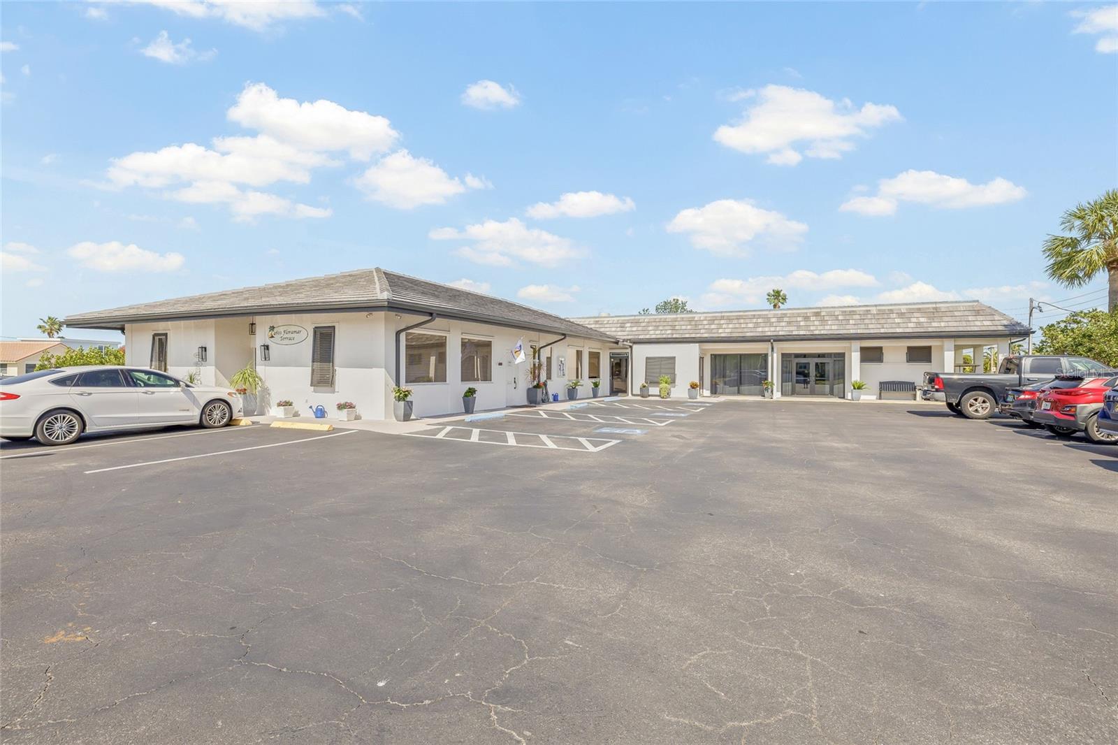 Image 38 of 46 For 4860 Shell Stream Boulevard