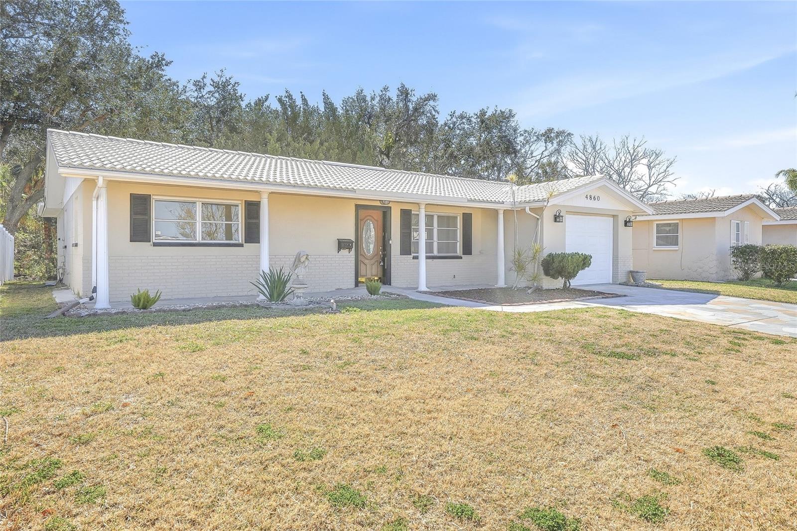 Image 44 of 46 For 4860 Shell Stream Boulevard