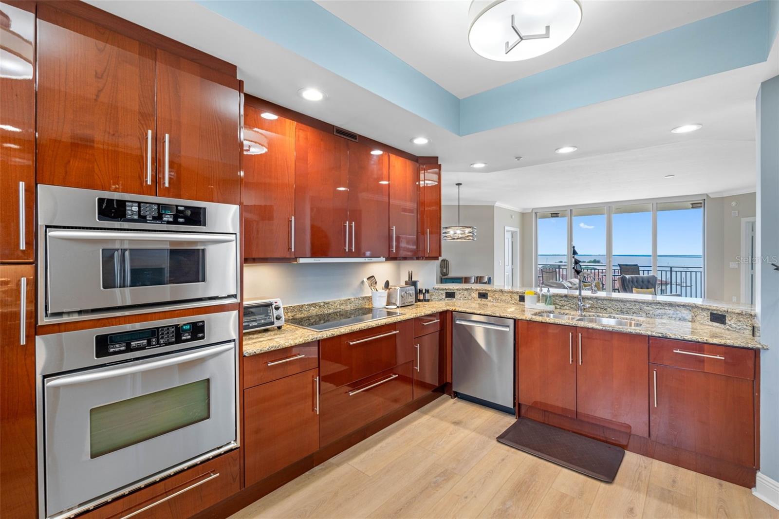 Image 25 of 85 For 5823 Bowen Daniel Drive 703