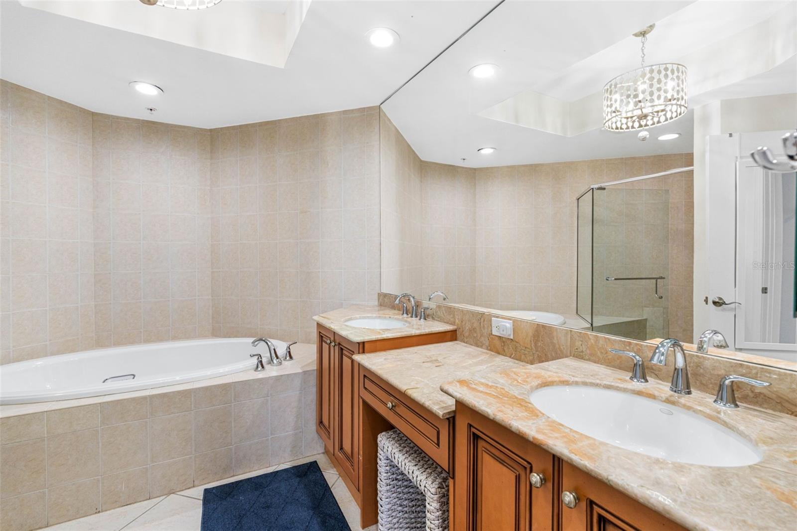 Image 35 of 85 For 5823 Bowen Daniel Drive 703