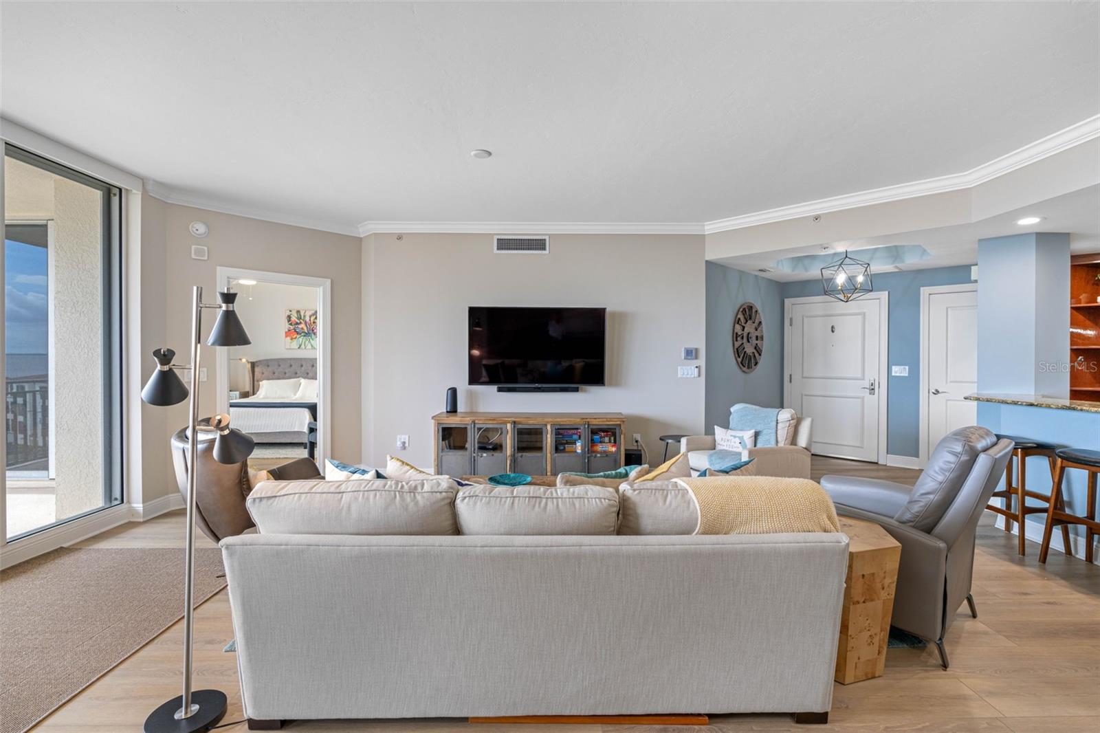 Image 4 of 85 For 5823 Bowen Daniel Drive 703