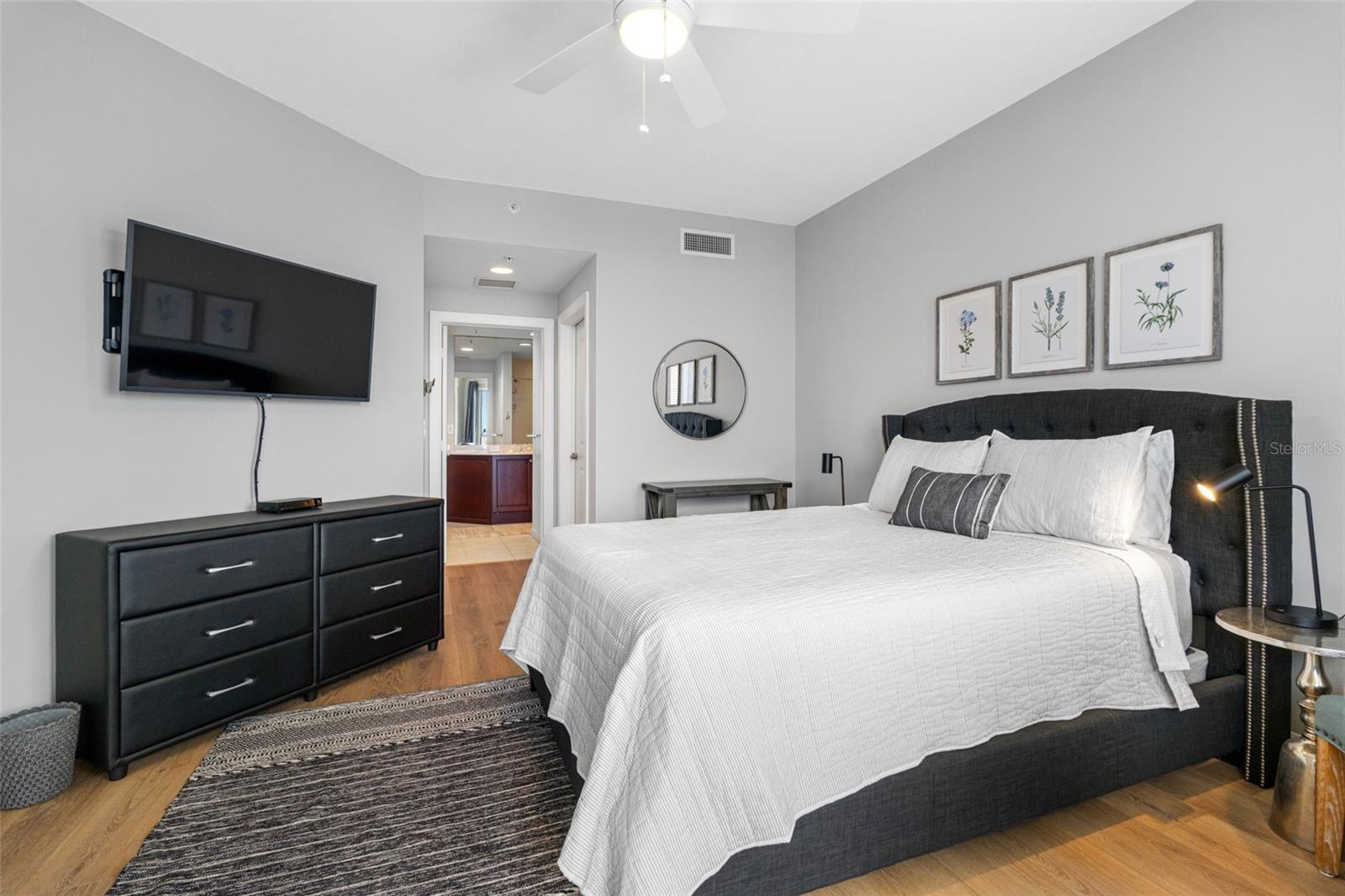 Image 42 of 85 For 5823 Bowen Daniel Drive 703