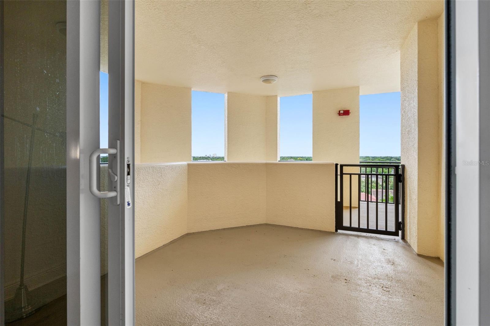 Image 48 of 85 For 5823 Bowen Daniel Drive 703