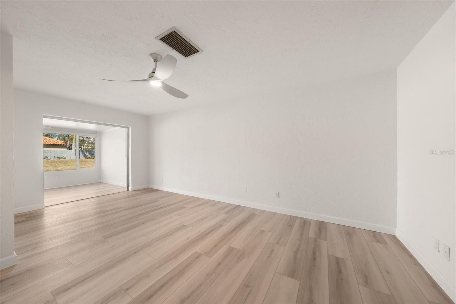 Image 11 of 38 For 383 Boca Ciega Point Boulevard N