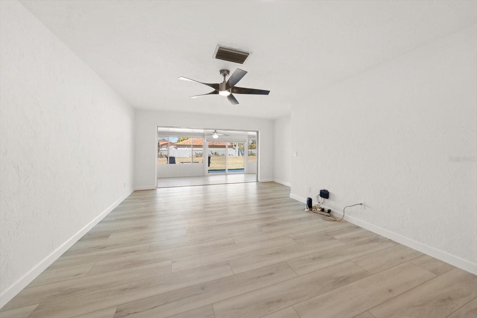 Image 28 of 38 For 383 Boca Ciega Point Boulevard N