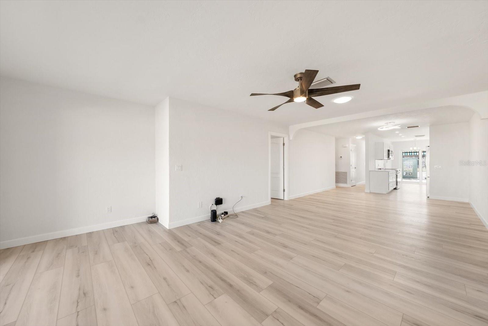 Image 29 of 38 For 383 Boca Ciega Point Boulevard N