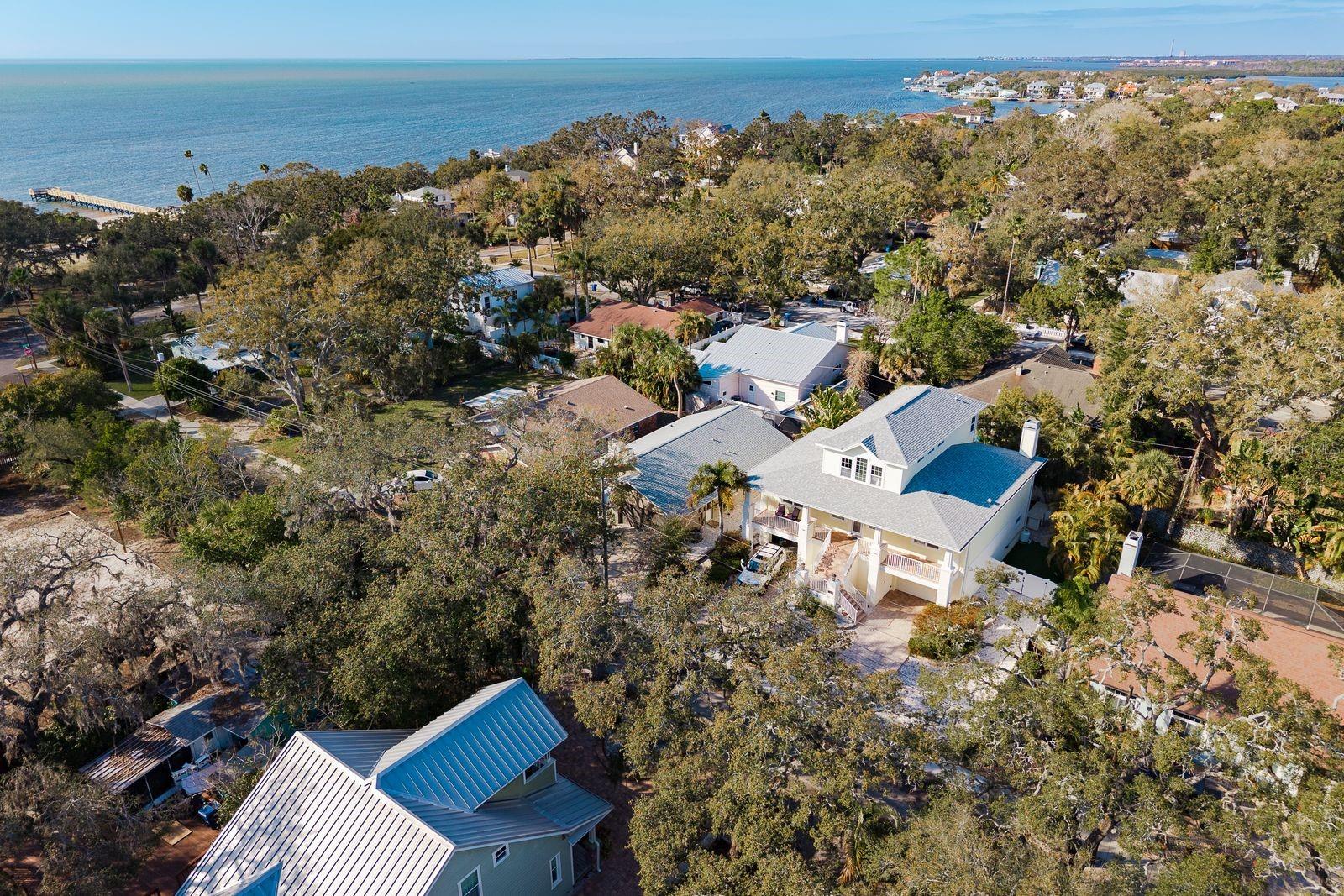 Image 32 of 34 For 550 Ontario Avenue