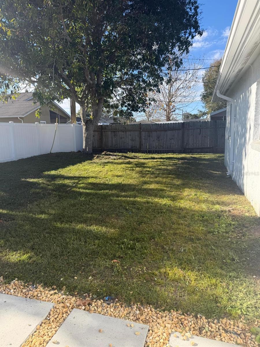 Image 2 of 7 For 114 Floral Drive