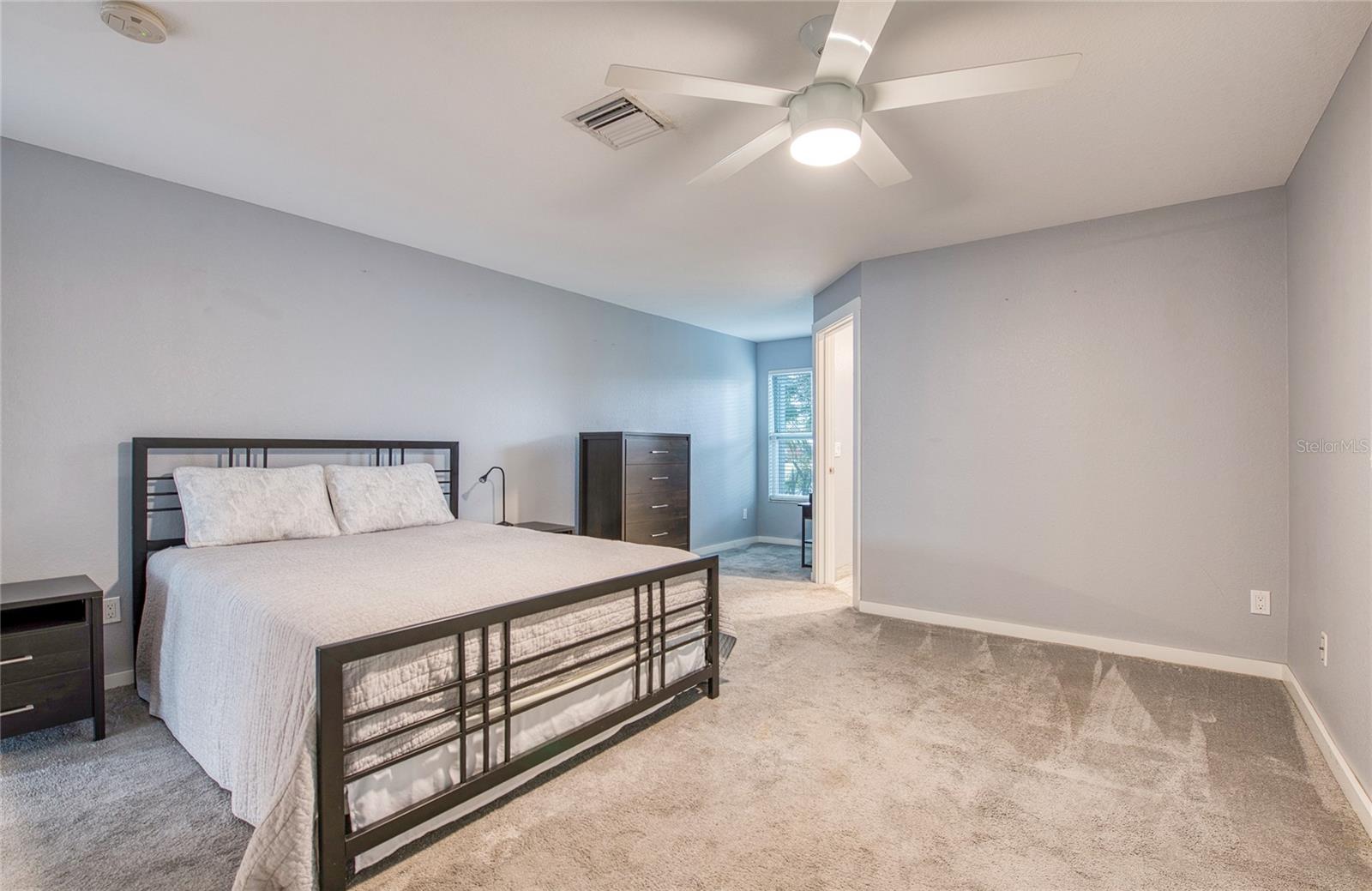 Listing photo id 25 for 6408 7th Avenue N