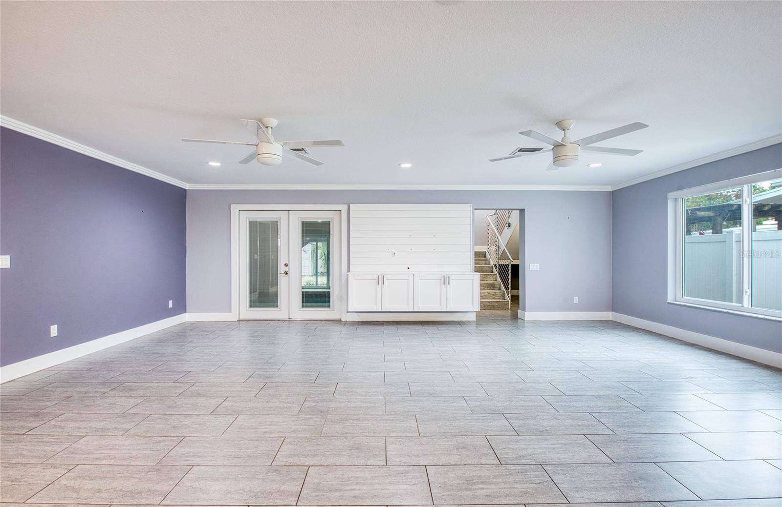 Listing photo id 5 for 6408 7th Avenue N