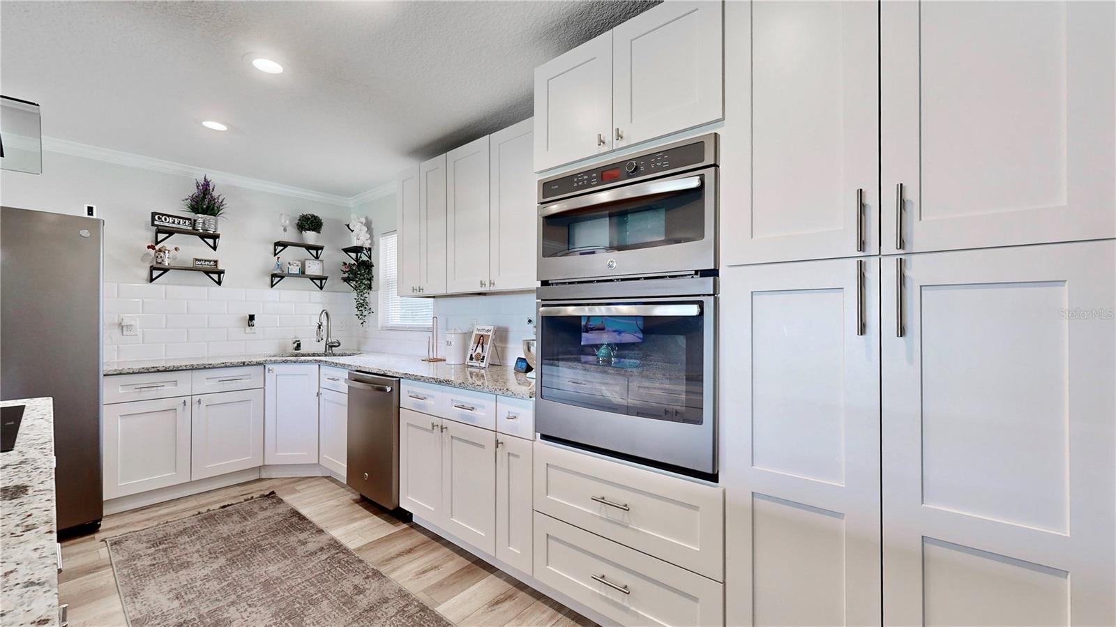 Image 23 of 41 For 6947 114th Street