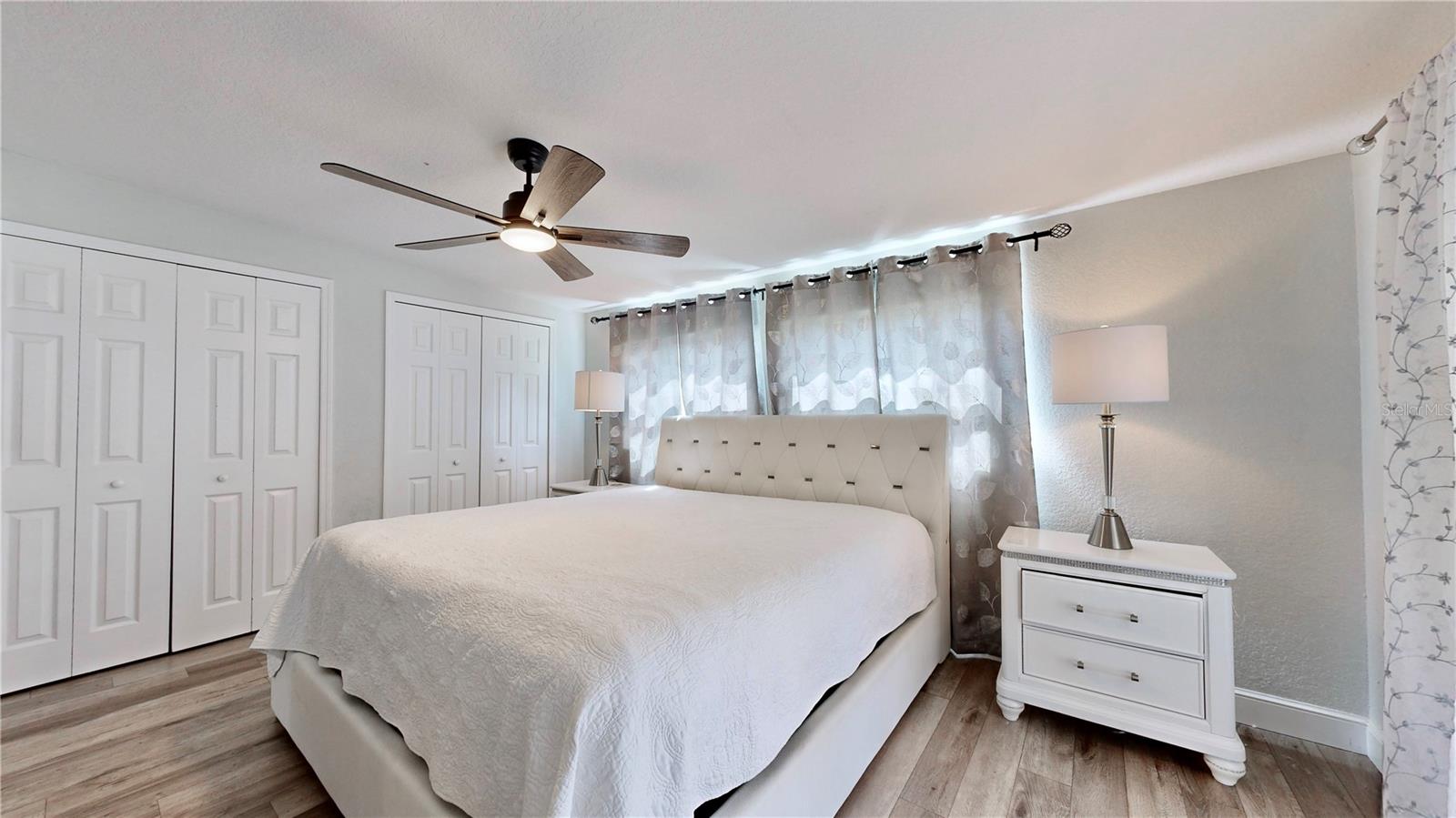 Image 25 of 41 For 6947 114th Street