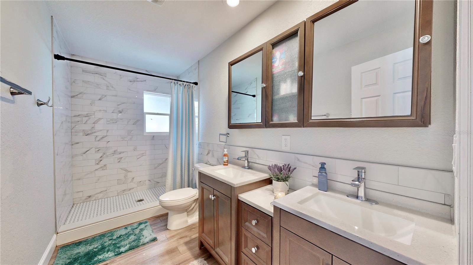 Image 29 of 41 For 6947 114th Street