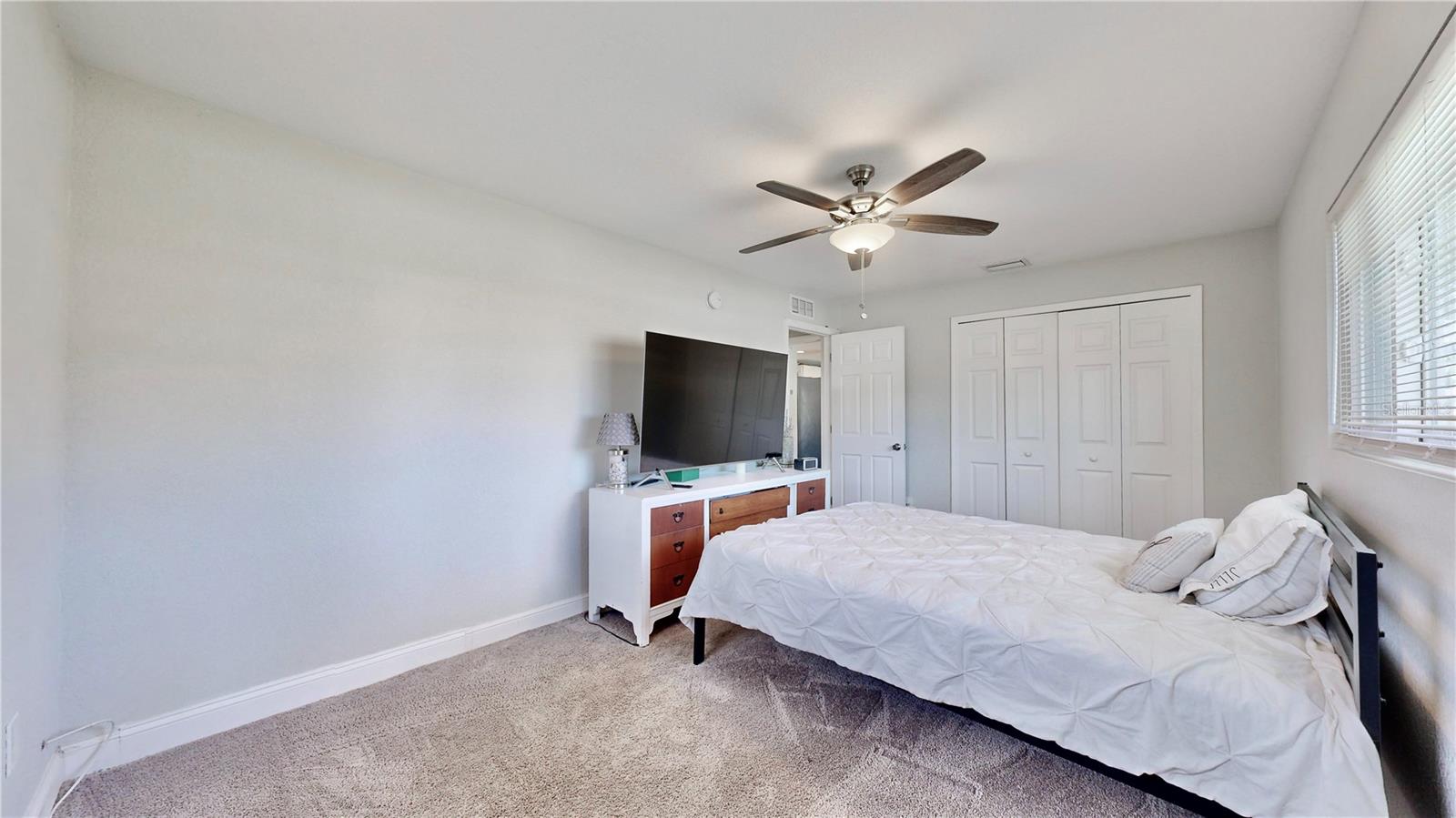 Image 32 of 41 For 6947 114th Street