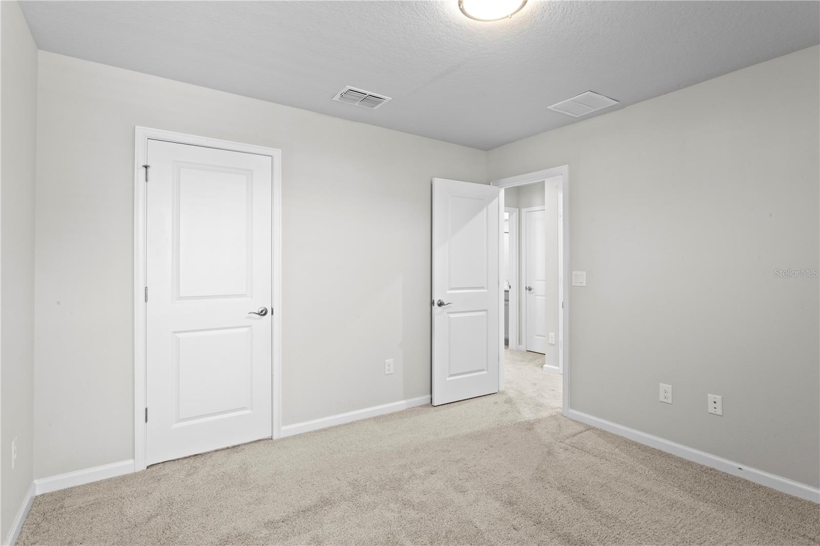 Image 35 of 44 For 8519 Primrose Willow Place