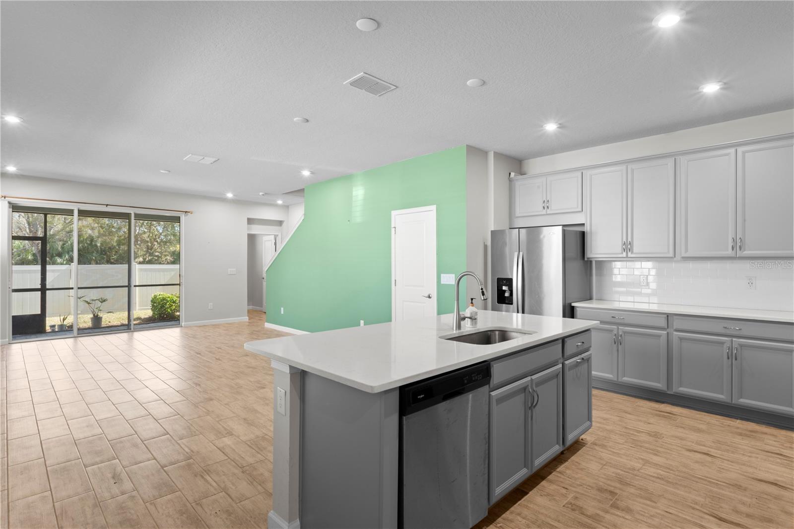 Image 7 of 44 For 8519 Primrose Willow Place