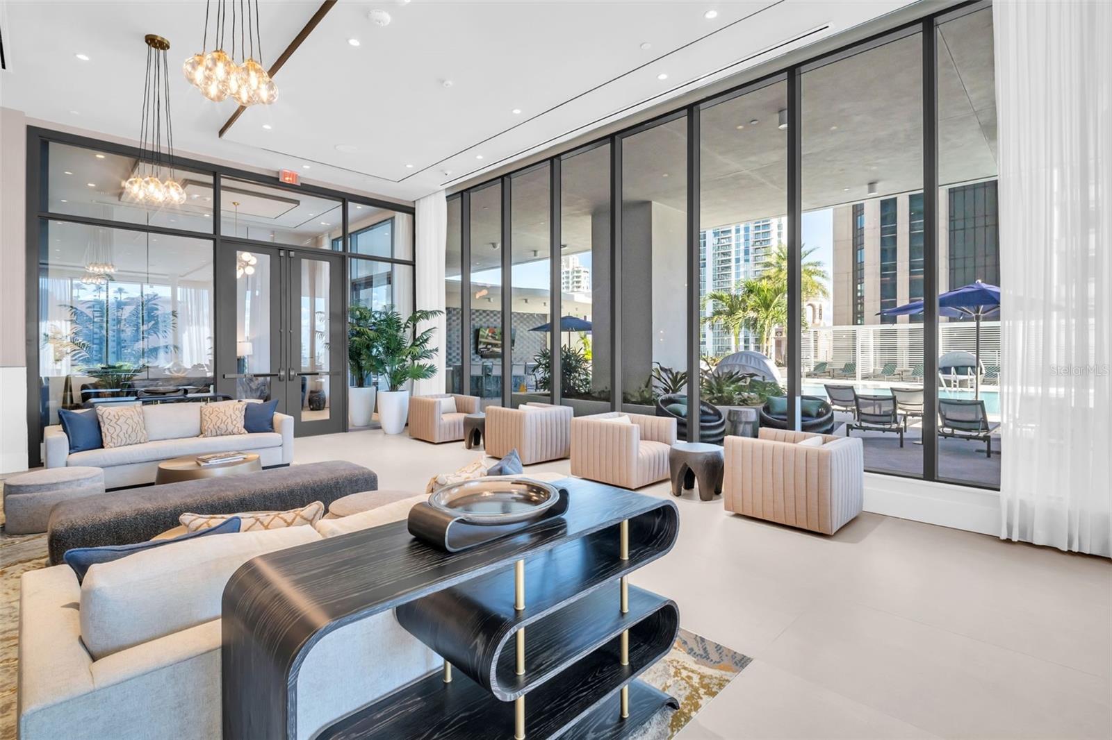 Listing photo id 89 for 275 1st Avenue S 3304