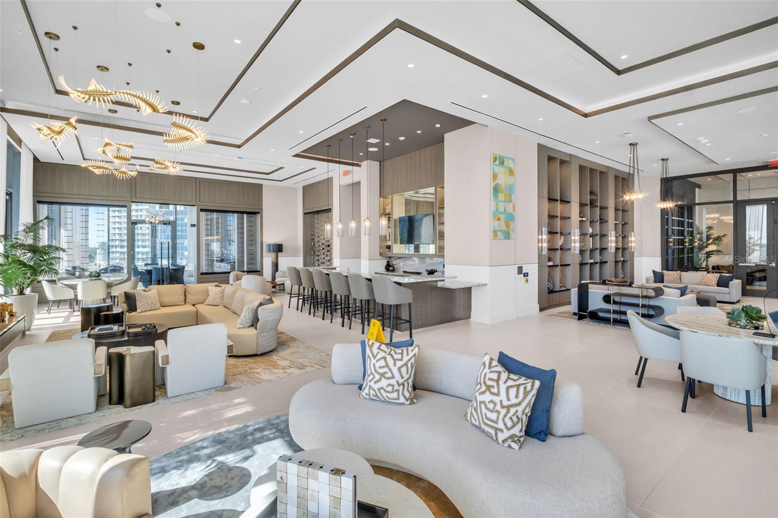 Listing photo id 91 for 275 1st Avenue S 3304