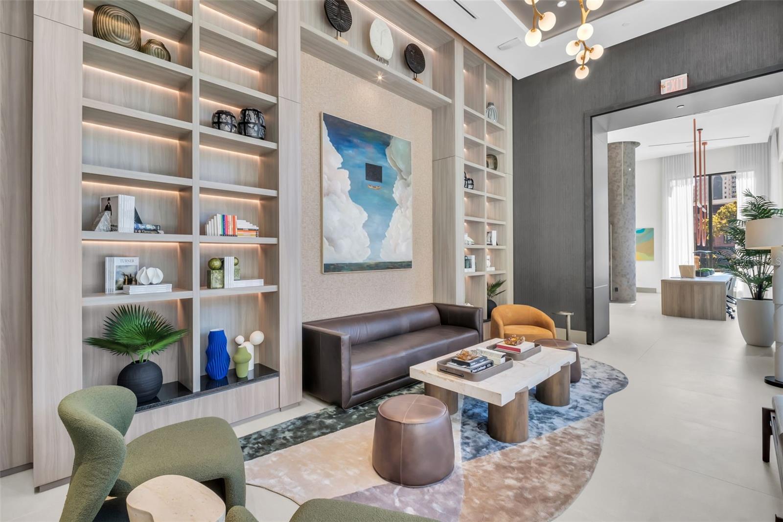 Listing photo id 93 for 275 1st Avenue S 3304