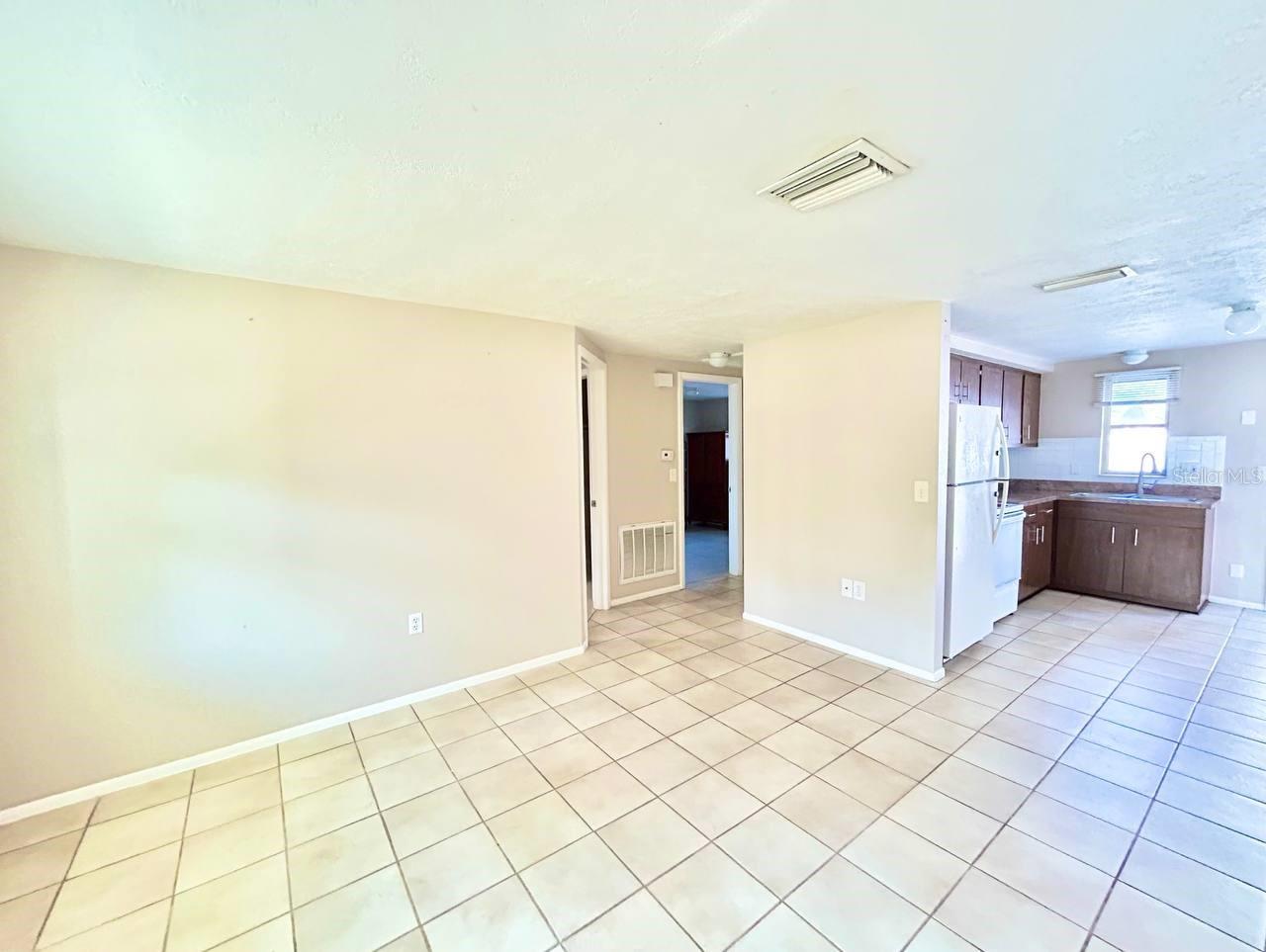 Image 3 of 12 For 5805 Delaware Avenue