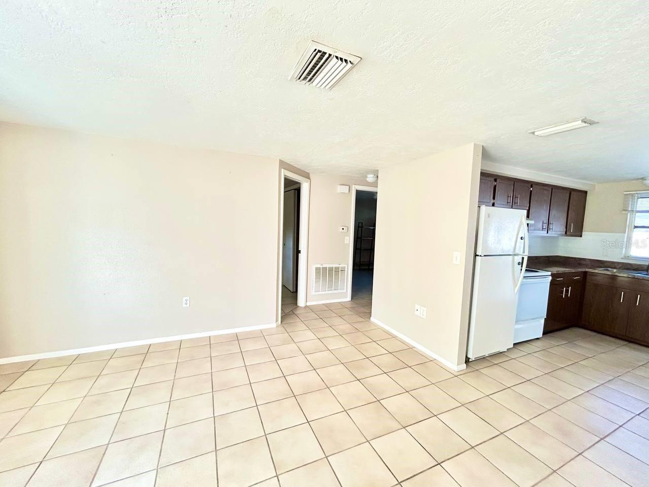 Image 4 of 12 For 5805 Delaware Avenue