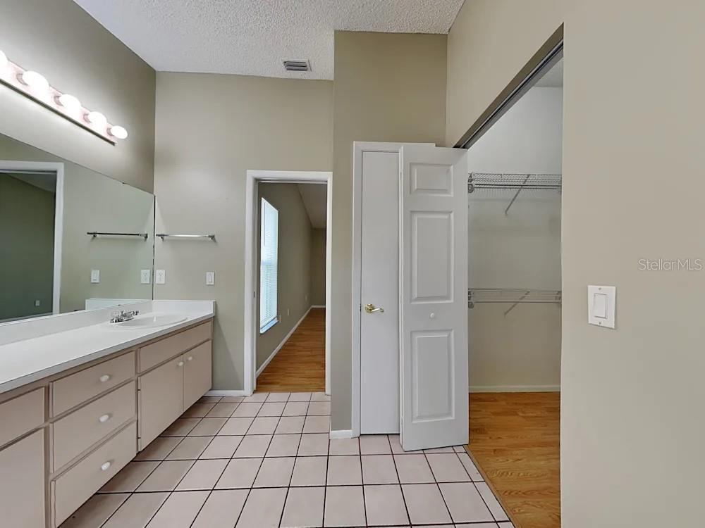 Image 12 of 14 For 2275 Cork Oak Street E