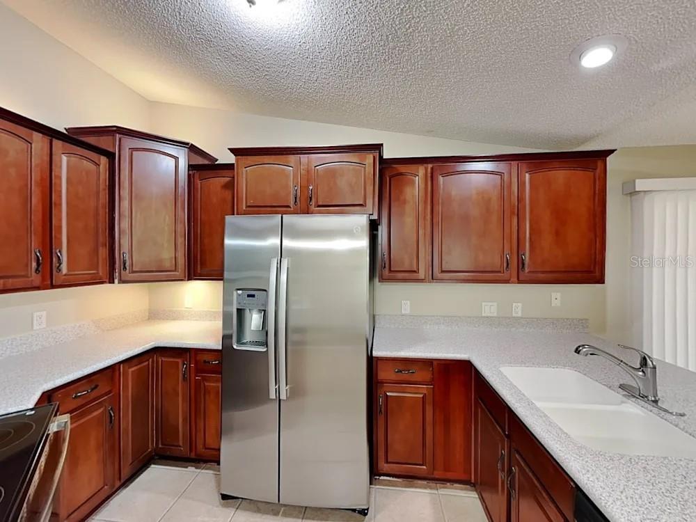 Image 7 of 14 For 2275 Cork Oak Street E