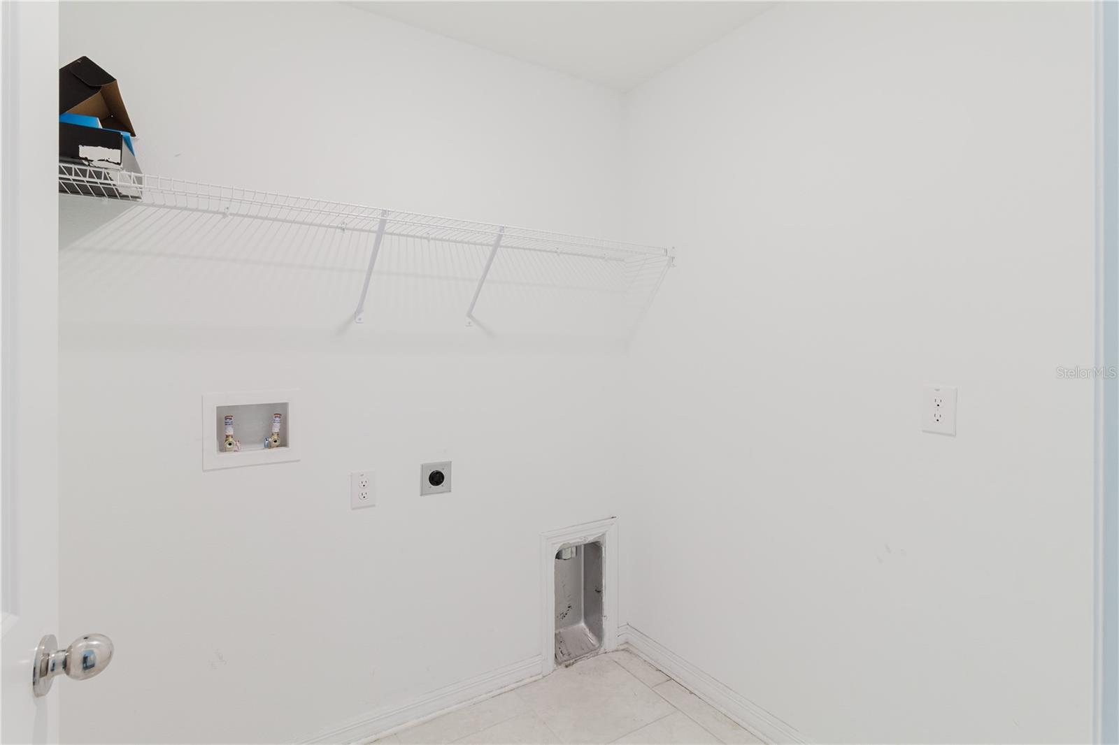 Image 26 of 43 For 1458 Austin Street