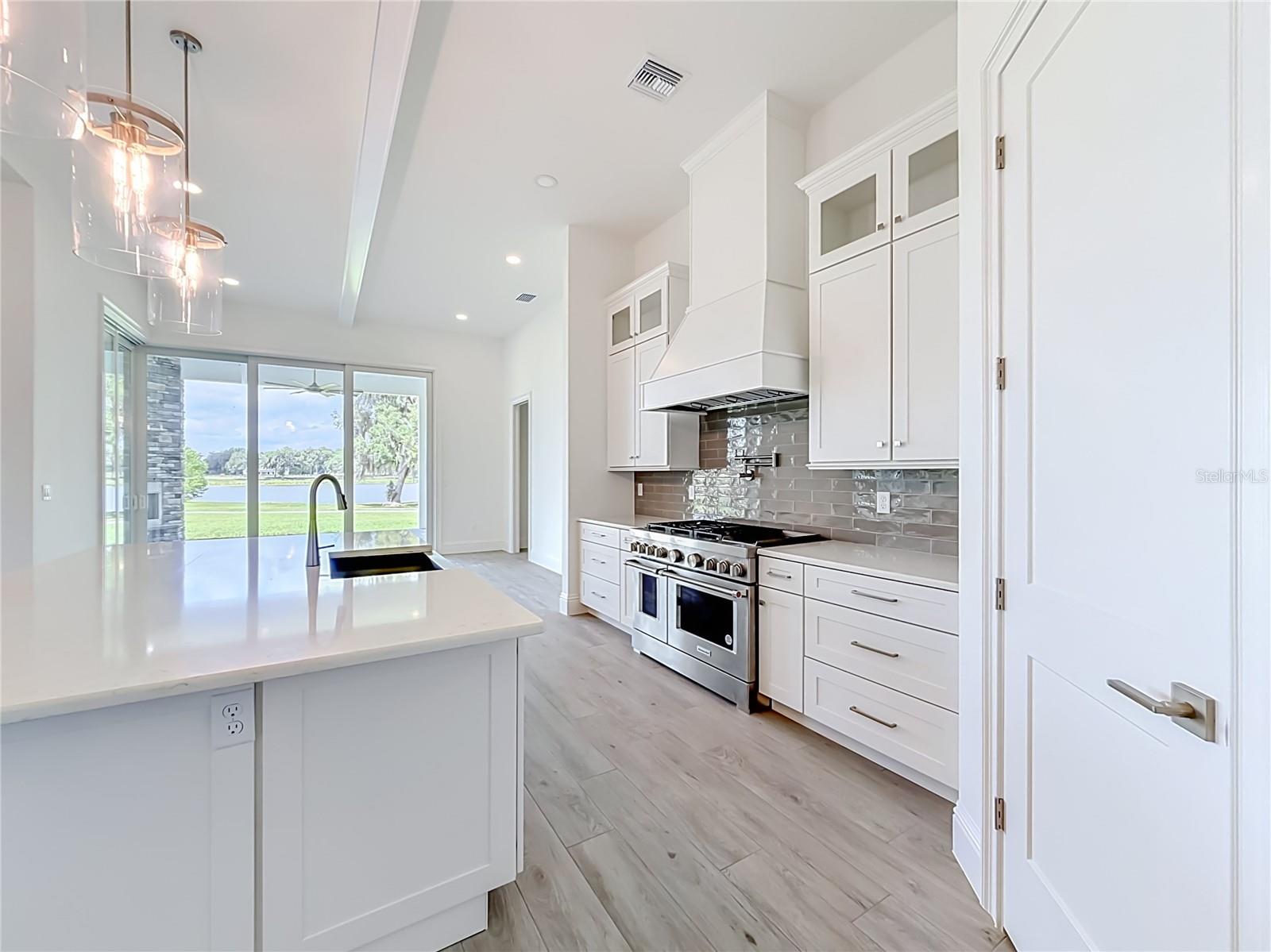 Listing photo id 20 for 6530 156th Loop 3 & 4