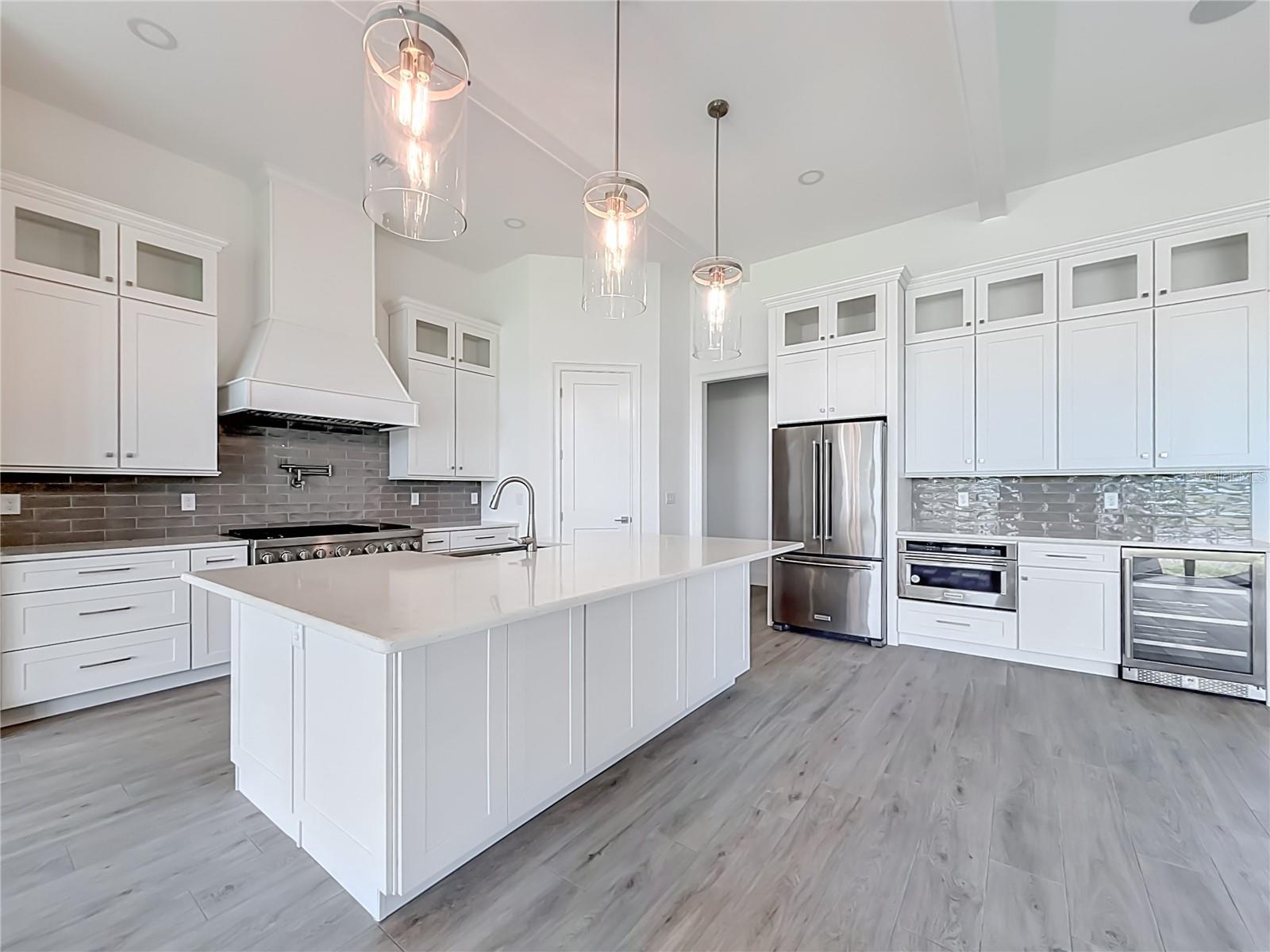 Listing photo id 26 for 6530 156th Loop 3 & 4