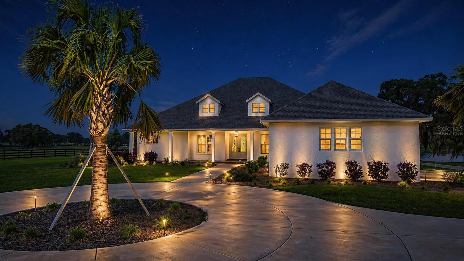 Listing photo id 2 for 6530 156th Loop 3 & 4