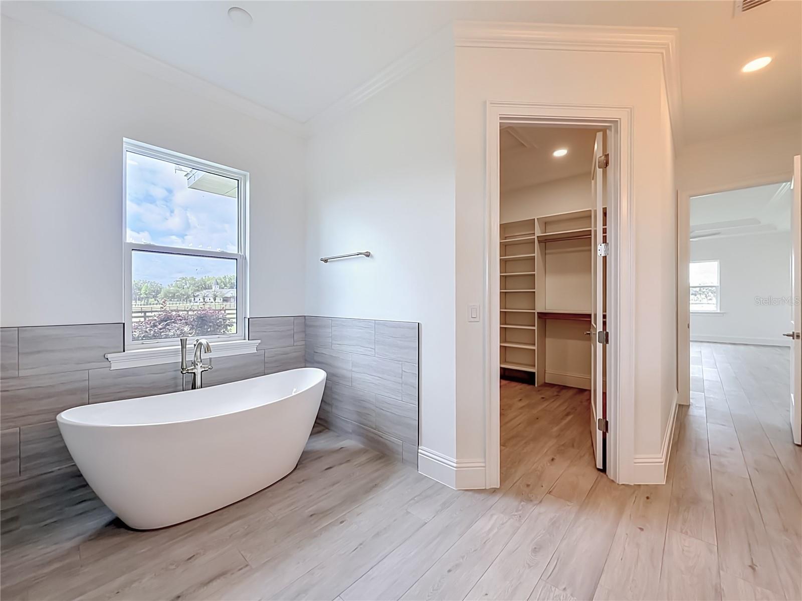 Listing photo id 39 for 6530 156th Loop 3 & 4