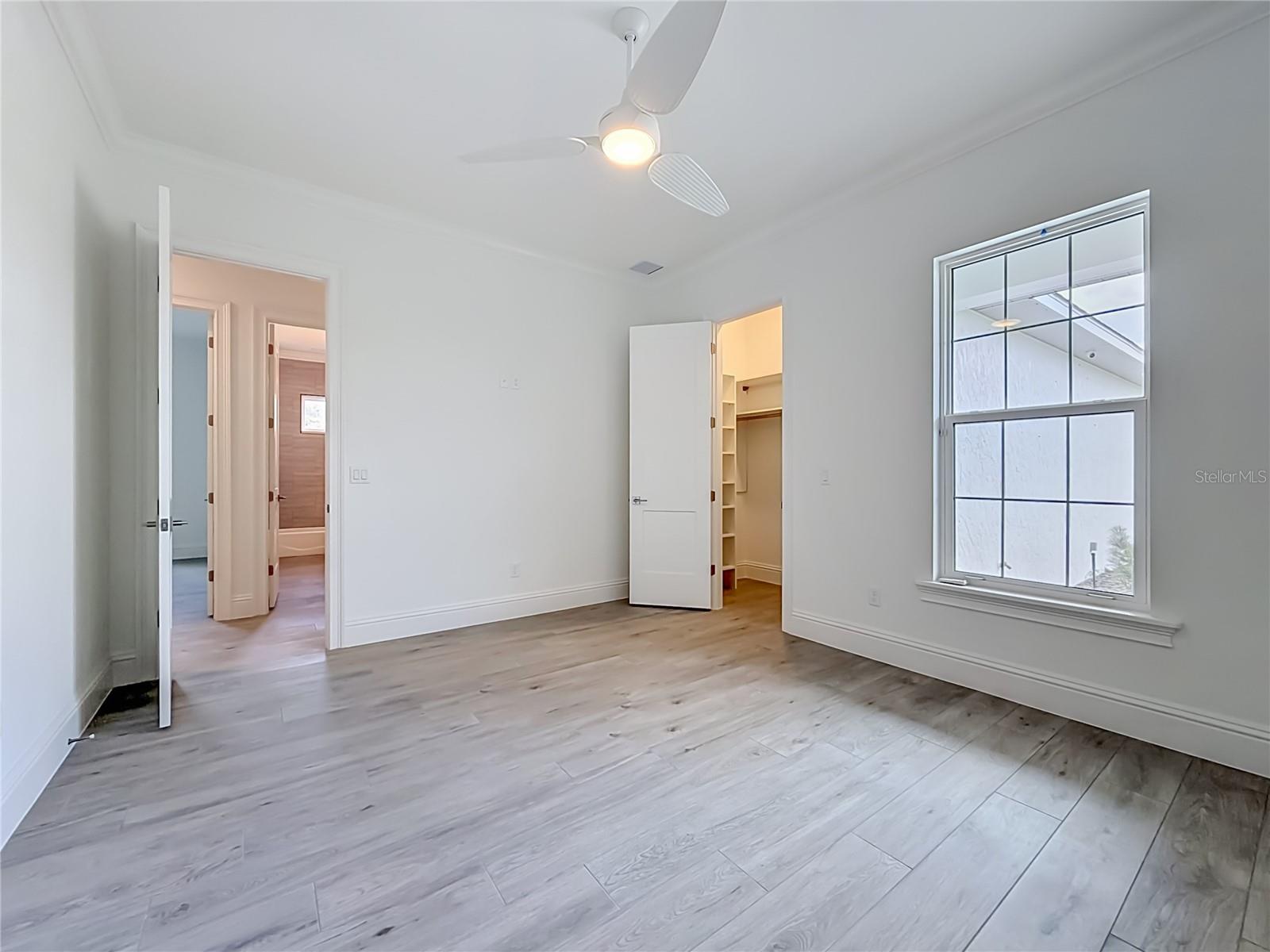Listing photo id 49 for 6530 156th Loop 3 & 4