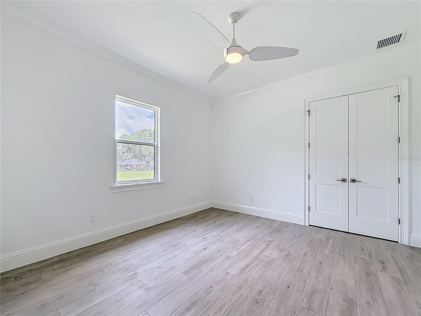 Listing photo id 53 for 6530 156th Loop 3 & 4