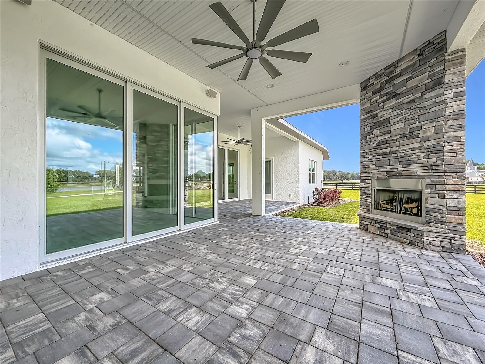 Listing photo id 67 for 6530 156th Loop 3 & 4