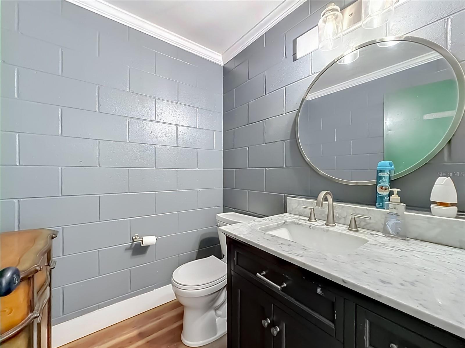 Listing photo id 82 for 6530 156th Loop 3 & 4
