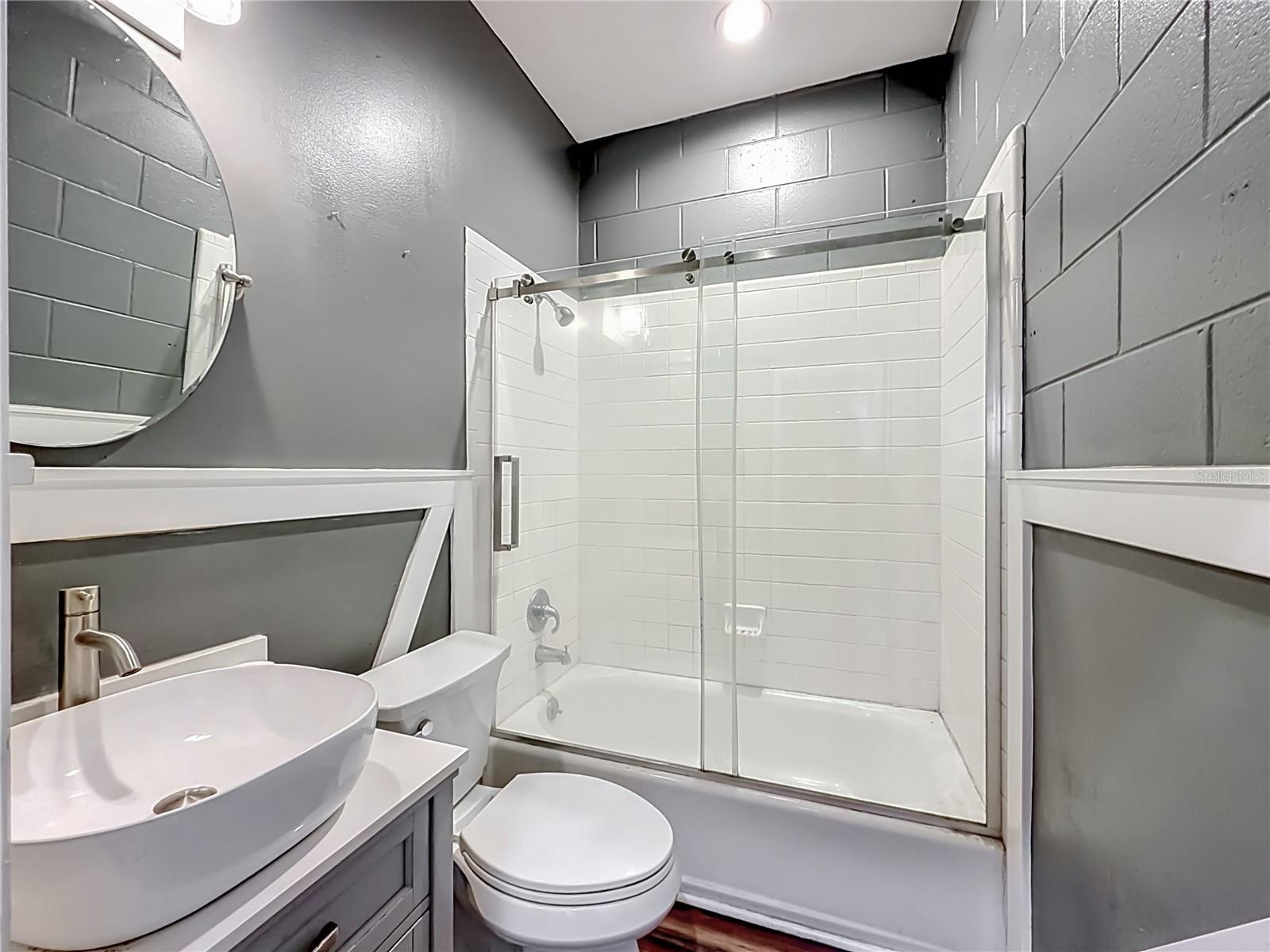 Listing photo id 86 for 6530 156th Loop 3 & 4