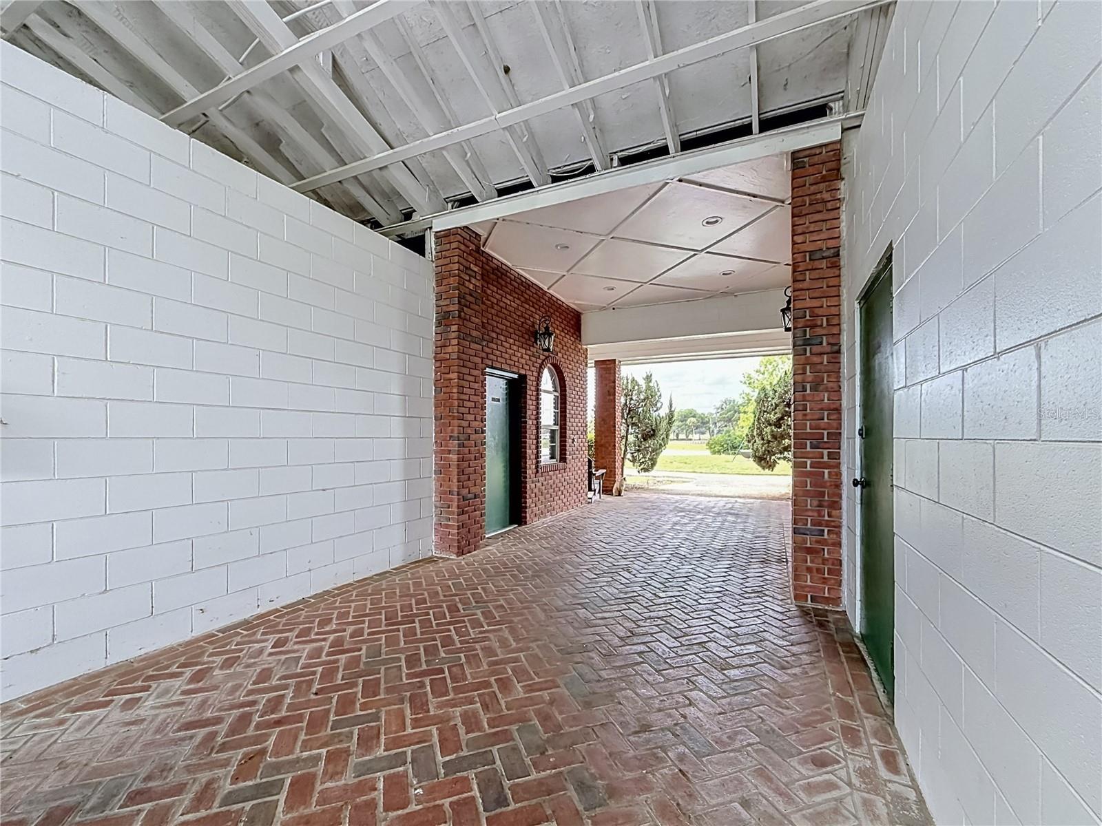 Listing photo id 92 for 6530 156th Loop 3 & 4