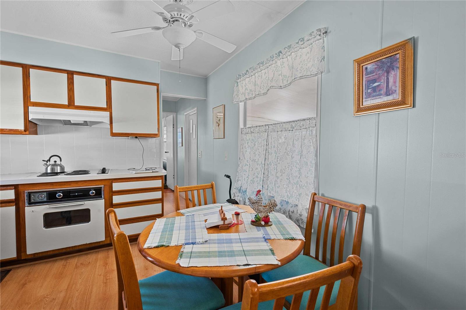 Image 10 of 61 For 36821 Grace Avenue