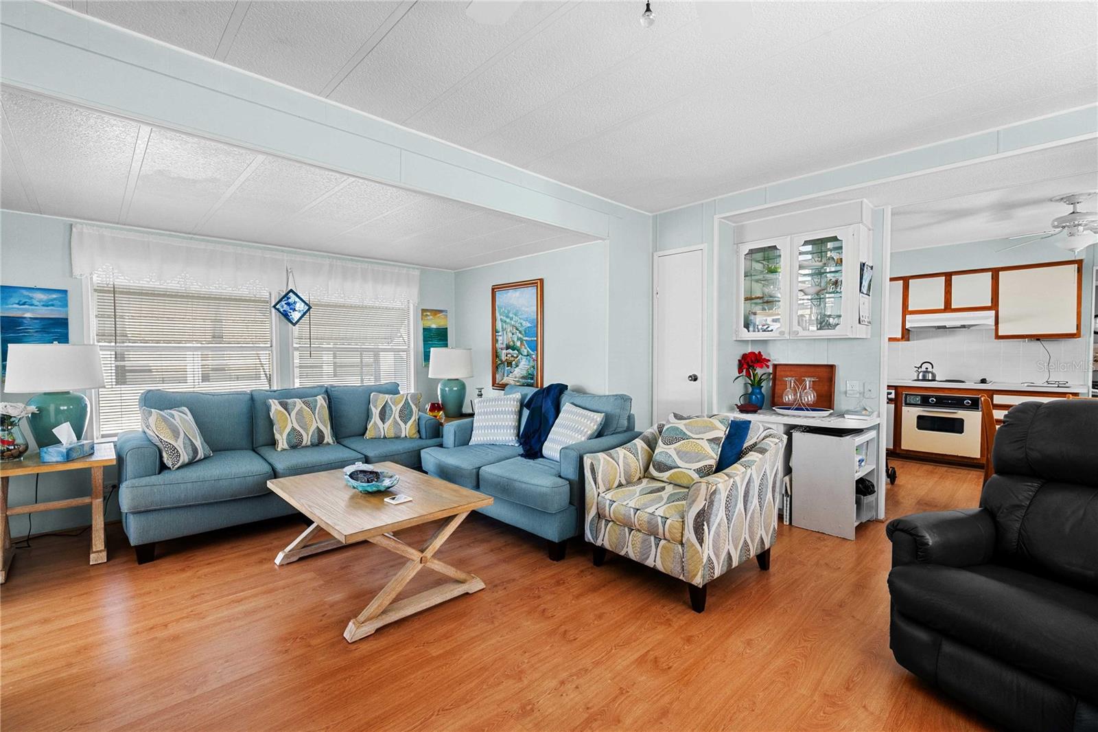 Image 13 of 61 For 36821 Grace Avenue