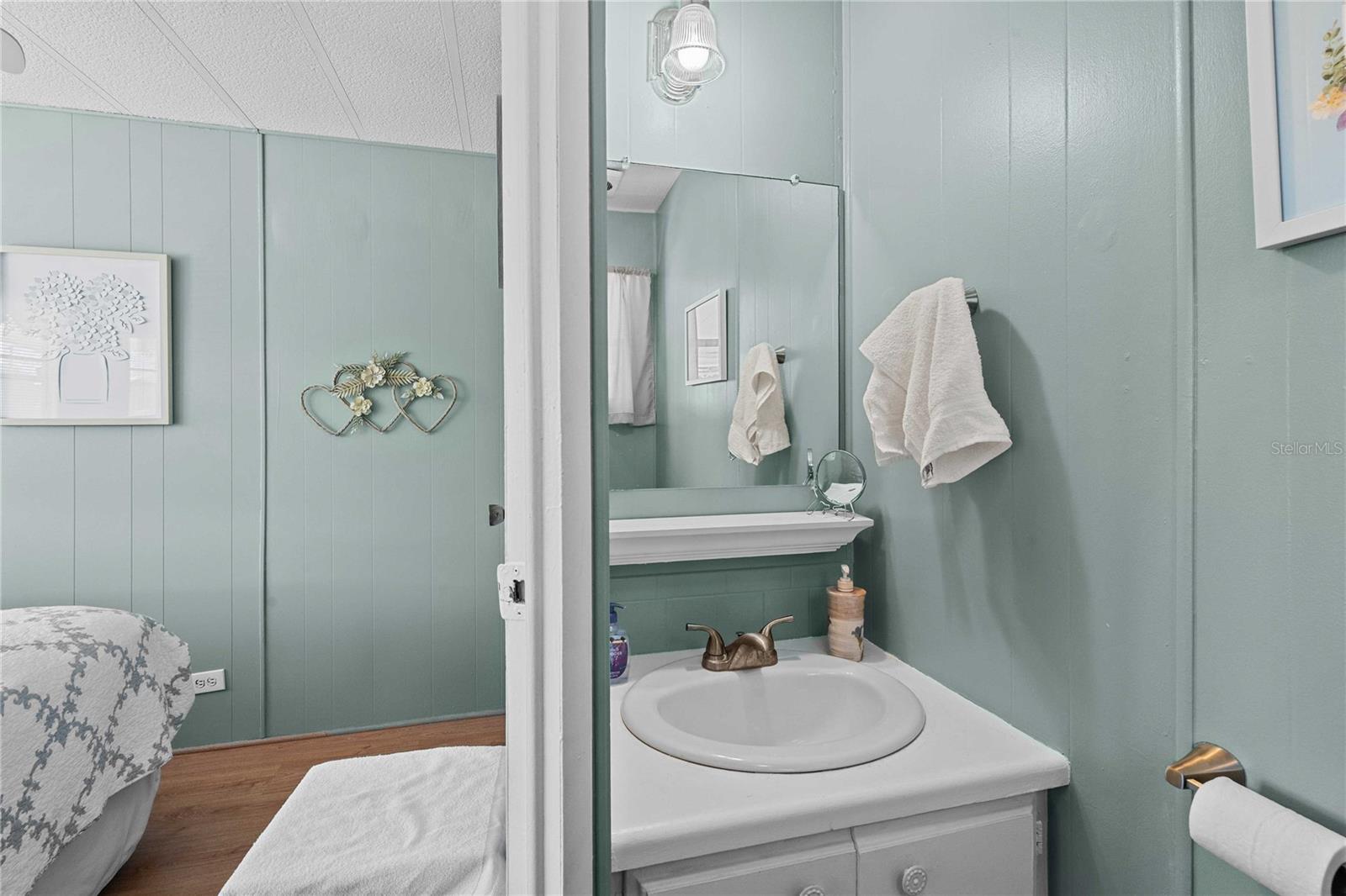 Image 17 of 61 For 36821 Grace Avenue